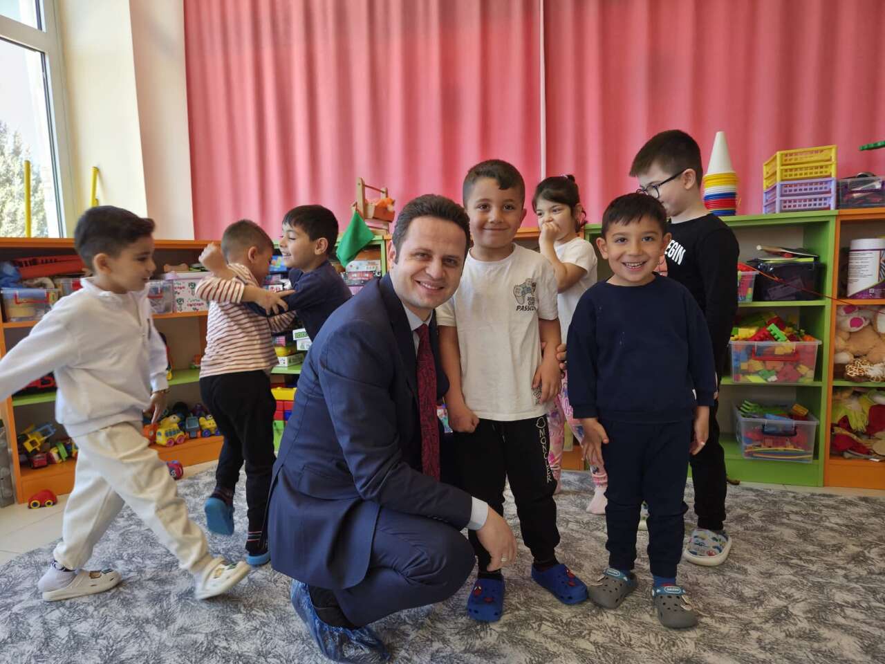 Minik Yüreklere Sürpriz Ziyaret 1